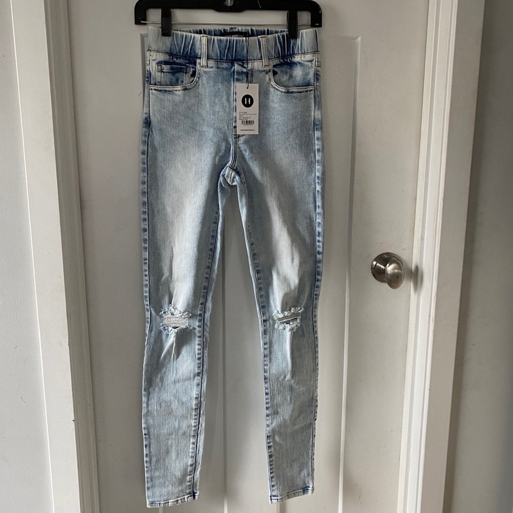 BEAU HUDSON Blue Distressed Jeans Jeggings    8